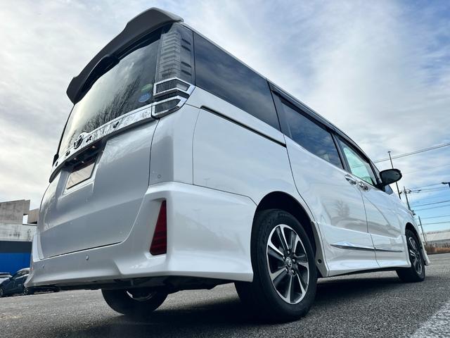 ヴォクシー ＺＳ　煌ＩＩ　両側パワースライドドア　フロントモデリスタエアロ　ＳＤナビ　Ｂｌｕｅｔｏｏｔｈオーディオ　フルセグＴＶ　ステアリングスイッチ　バックカメラ　フリップダウンモニター　パーキングアシスト　ＥＴＣ（45枚目）