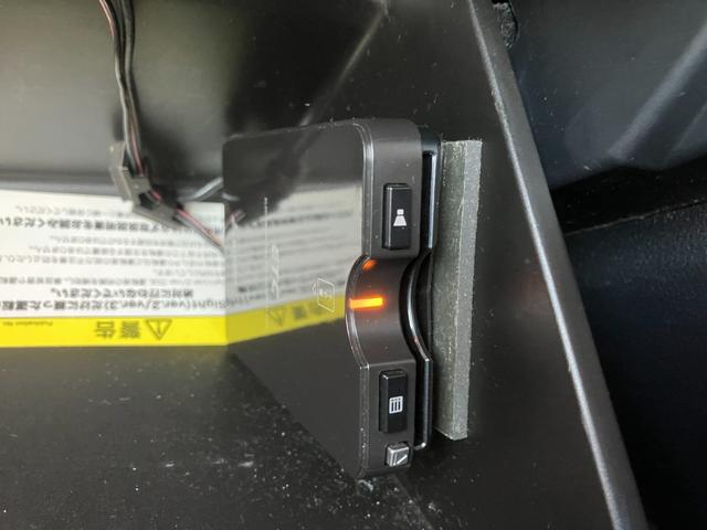 インプレッサスポーツ ２．０ｉ－Ｓアイサイト　ブラックレザーセレクション　４ＷＤ　純正ナビ　フルセグ　Ｂｌｕｅｔｏｏｔｈ　衝突軽減ブレーキ　レーンアシス　レーダークルーズコントロール　クリアランスソナー　シートヒーター　パワーシート（8枚目）