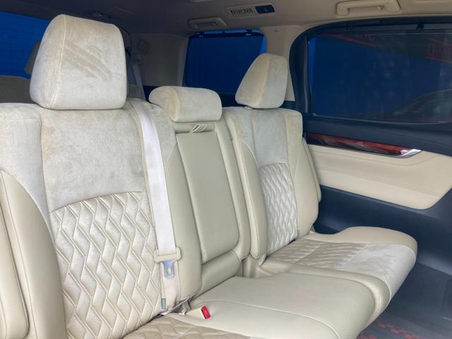 アルファード ２．５Ｇ　ＪＢＬサウンド　後席モニター　メーカーオプションナビ　フルセグ　バックカメラ　レーダークルコン　両側電動スライドドア　パーキングアシスト　電動リアゲート　ハーフレザー　メモリー付パワーシート　ＨＤＭＩ（30枚目）