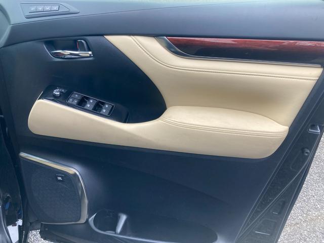 アルファード ２．５Ｇ　ＪＢＬサウンド　後席モニター　メーカーオプションナビ　フルセグ　バックカメラ　レーダークルコン　両側電動スライドドア　パーキングアシスト　電動リアゲート　ハーフレザー　メモリー付パワーシート　ＨＤＭＩ（32枚目）