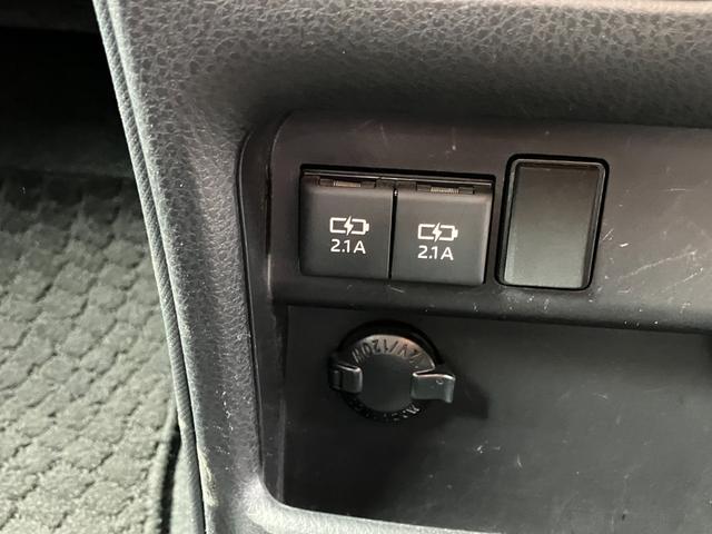 ヴォクシー ＺＳ　アルパイン大型ナビ　バックカメラ　フリップダウンモニター　両側パワースライドドア　衝突軽減ブレーキ　レーンアシスト　オートハイビーム　クルーズコントロール　ビルトインＥＴＣ　ＬＥＤヘッドライト（12枚目）