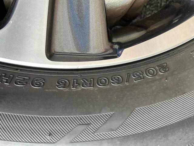 ヴォクシー ＺＳ　アルパイン大型ナビ　バックカメラ　フリップダウンモニター　両側パワースライドドア　衝突軽減ブレーキ　レーンアシスト　オートハイビーム　クルーズコントロール　ビルトインＥＴＣ　ＬＥＤヘッドライト（53枚目）