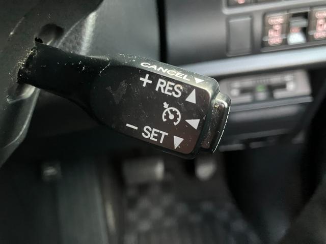 ヴォクシー ハイブリッドＺＳ　両側パワースライドドア　トヨタセーフティセンス　オートクルーズコントロール　純正ナビ　フリップダウンモニター　Ｂｌｕｅｔｏｏｔｈオーディオ　フルセグＴＶ　ステアリングスイッチ　バックカメラ　ＥＴＣ（35枚目）