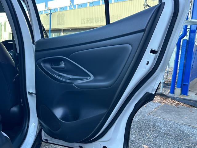 ヤリスクロス ハイブリッドＺ　純正ディスプレイオーディオ　Ｂｌｕｅｔｏｏｔｈオーディオ　フルセグＴＶ　アラウンドビューモニター　ステアリングスイッチ　アダプティブクルーズコントロール　衝突被害軽減ブレーキ　レーンアシスト　ＥＴＣ（26枚目）