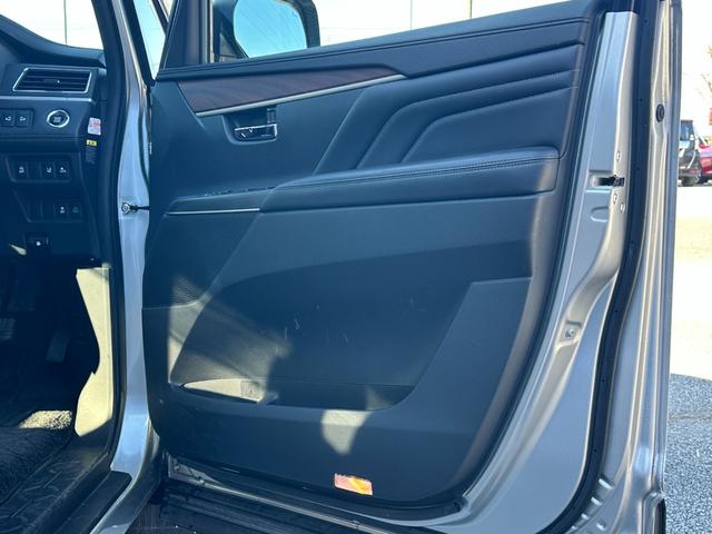 デリカＤ：５ Ｐ　ワンオーナー　４ＷＤ　両側パワースライドドア　アダプティブクルーズコントロール　純正ＳＤナビ　Ｂｌｕｅｔｏｏｔｈオーディオ　フルセグＴＶ　アラウンドビューモニター　ステアリングスイッチ　バックカメラ（33枚目）