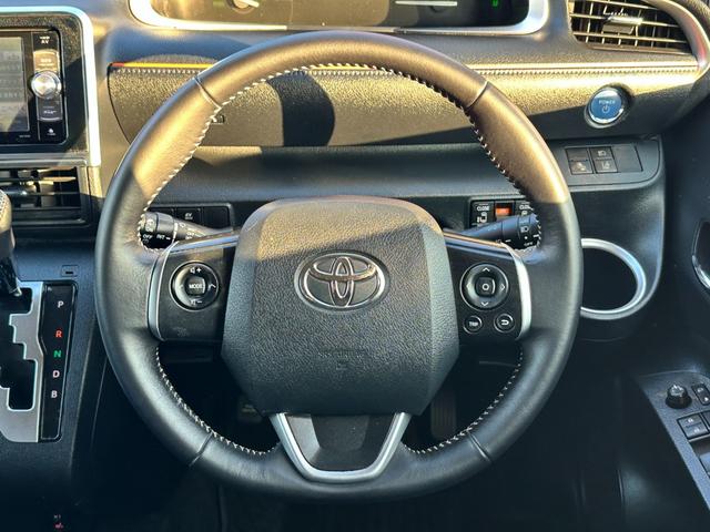 シエンタ ハイブリッドＧ　両側パワスラ　純正ＴＲＤフルエアロ　クリアランスソナー　社外ナビ　Ｂｌｕｅｔｏｏｔｈオーディオ　フルセグＴＶ　ステアリングスイッチ　レーンアシスト　ＥＴＣ　レーンキープアシスト　衝突被害軽減ブレーキ（3枚目）