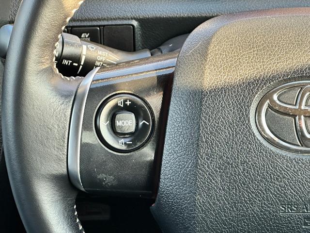 シエンタ ハイブリッドＧ　両側パワスラ　純正ＴＲＤフルエアロ　クリアランスソナー　社外ナビ　Ｂｌｕｅｔｏｏｔｈオーディオ　フルセグＴＶ　ステアリングスイッチ　レーンアシスト　ＥＴＣ　レーンキープアシスト　衝突被害軽減ブレーキ（5枚目）