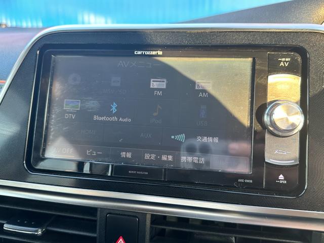 シエンタ ハイブリッドＧ　両側パワスラ　純正ＴＲＤフルエアロ　クリアランスソナー　社外ナビ　Ｂｌｕｅｔｏｏｔｈオーディオ　フルセグＴＶ　ステアリングスイッチ　レーンアシスト　ＥＴＣ　レーンキープアシスト　衝突被害軽減ブレーキ（8枚目）