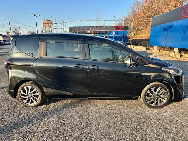 シエンタ ハイブリッドＧ　両側パワスラ　純正ＴＲＤフルエアロ　クリアランスソナー　社外ナビ　Ｂｌｕｅｔｏｏｔｈオーディオ　フルセグＴＶ　ステアリングスイッチ　レーンアシスト　ＥＴＣ　レーンキープアシスト　衝突被害軽減ブレーキ（15枚目）