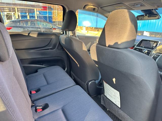 シエンタ ハイブリッドＧ　両側パワスラ　純正ＴＲＤフルエアロ　クリアランスソナー　社外ナビ　Ｂｌｕｅｔｏｏｔｈオーディオ　フルセグＴＶ　ステアリングスイッチ　レーンアシスト　ＥＴＣ　レーンキープアシスト　衝突被害軽減ブレーキ（27枚目）