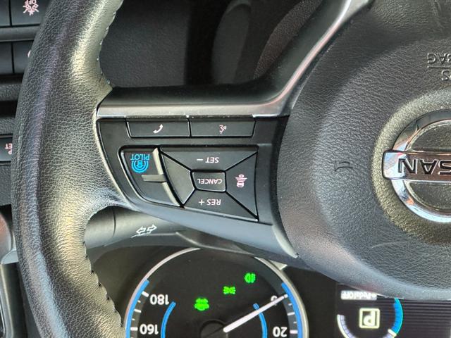 リーフ Ｇ　純正ナビ　Ｂｌｕｅｔｏｏｔｈオーディオ　フルセグＴＶ　アラウンドビューモニター　ヘッドアップディスプレイ　アダプティブクルーズコントロール　パーキングアシスト　クリアランスソナー　ブラインドスポット（6枚目）