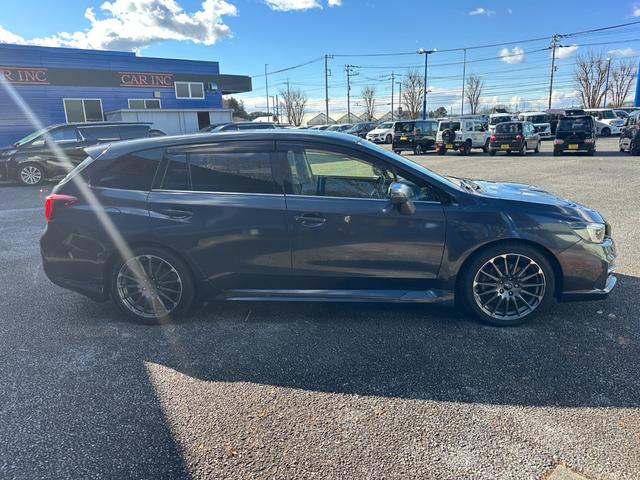 レヴォーグ １．６ＳＴＩスポーツアイサイト　４ＷＤ　純正ＳＤナビ　Ｂｌｕｅｔｏｏｔｈオーディオ　フルセグＴＶ　ステアリングスイッチ　アクティブクルーズコントロール　パーキングアシスト　クリアランスソナー　ブラインドスポット　本革シート（5枚目）