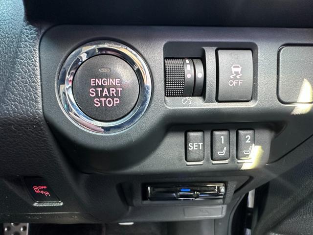 レヴォーグ １．６ＳＴＩスポーツアイサイト　４ＷＤ　純正ＳＤナビ　Ｂｌｕｅｔｏｏｔｈオーディオ　フルセグＴＶ　ステアリングスイッチ　アクティブクルーズコントロール　パーキングアシスト　クリアランスソナー　ブラインドスポット　本革シート（32枚目）