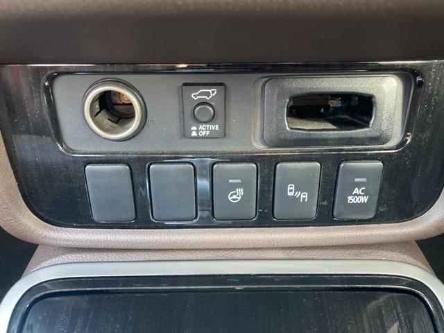 アウトランダーＰＨＥＶ Ｇプレミアムパッケージ　４ＷＤ　純正ナビ　Ｂｌｕｅｔｏｏｔｈオーディオ　フルセグＴＶ　アラウンドビューモニター　フリップダウン　クリアランスソナー　ブラインドスポット　革シート　ＬＥＤヘッドライト　パワーシート　ＥＴＣ（38枚目）