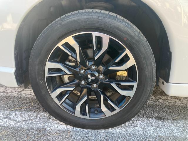 アウトランダーＰＨＥＶ Ｇプレミアムパッケージ　４ＷＤ　純正ナビ　Ｂｌｕｅｔｏｏｔｈオーディオ　フルセグＴＶ　アラウンドビューモニター　フリップダウン　クリアランスソナー　ブラインドスポット　革シート　ＬＥＤヘッドライト　パワーシート　ＥＴＣ（58枚目）