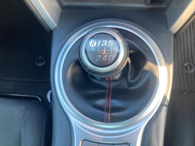 ＢＲＺ Ｒ　６速ＭＴ　ワンオーナー　社外ナビ　ＣＤ　ＤＶＤ　地デジ　社外１７インチアルミホイール　ＬＥＤヘッドライト（32枚目）