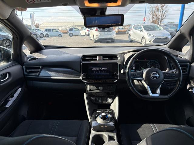 リーフ Ｘ　Ｖセレクション　ワンオーナー　プロパイロット　ＴＶキャンセラー　ＡｐｐｌｅＣａｒＰｌａｙ　アクティブクルーズコントロール　純正ナビ　Ｂｌｕｅｔｏｏｔｈオーディオ　フルセグＴＶ　アラウンドビューモニター　ＥＴＣ（16枚目）