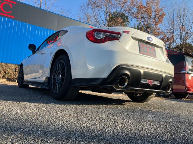 ＢＲＺ Ｒ　カスタマイズパッケージ　６速ＭＴ　ＳＴＩフルエアロ　ＳＴＩマフラー　ＳＴＩタワーバー　水温計　１６インチエンケイアルミホイール　純正メモリーナビ　地デジ　バックカメラ　ＬＥＤヘッドライト　ＥＴＣ（38枚目）