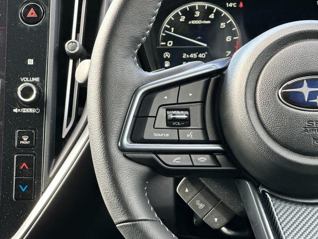 レヴォーグ ＧＴ　ＥＸ　４ＷＤ　アクティブクルーズコントロール　純正メモリナビ　Ｂｌｕｅｔｏｏｔｈオーディオ　フルセグＴＶ　ステアリングスイッチ　サイド・バックカメラ　クリアランスソナー　ブラインドスポット　パワーシート（4枚目）