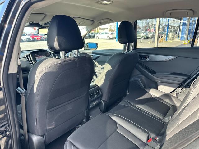 レヴォーグ ＧＴ　ＥＸ　４ＷＤ　アクティブクルーズコントロール　純正メモリナビ　Ｂｌｕｅｔｏｏｔｈオーディオ　フルセグＴＶ　ステアリングスイッチ　サイド・バックカメラ　クリアランスソナー　ブラインドスポット　パワーシート（21枚目）