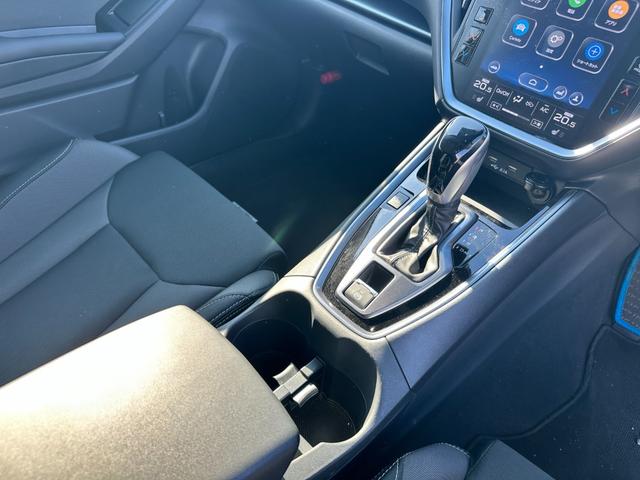 レヴォーグ ＧＴ　ＥＸ　４ＷＤ　アクティブクルーズコントロール　純正メモリナビ　Ｂｌｕｅｔｏｏｔｈオーディオ　フルセグＴＶ　ステアリングスイッチ　サイド・バックカメラ　クリアランスソナー　ブラインドスポット　パワーシート（38枚目）