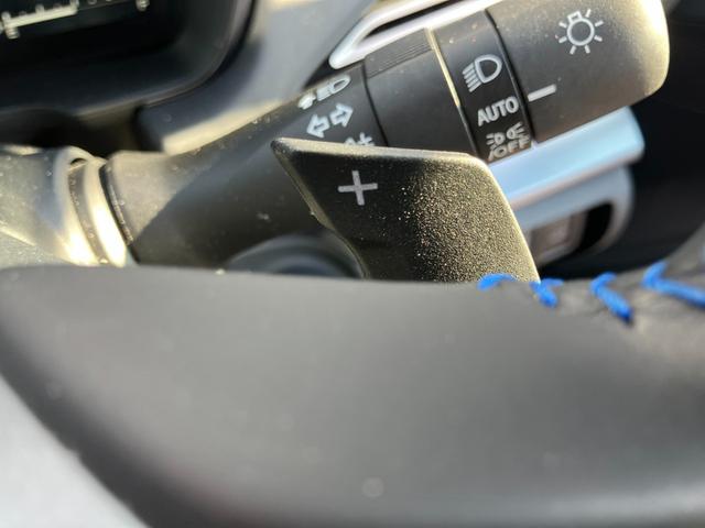 レヴォーグ ＧＴ－Ｈ　ＥＸ　４ＷＤ　パドルシフト　アクティブクルーズコントロール　純正ナビ　Ｂｌｕｅｔｏｏｔｈオーディオ　フルセグＴＶ　バックカメラ　ステアリングスイッチ　クリアランスソナー　ブラインドスポット　パワーシート（14枚目）