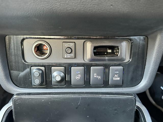 アウトランダーPHEV Gナビパッケージ 4WD サンルーフ アクティブクルーズコントロール 純正SDナビ Bluetoothオーディオ 全方位カメラ ステアリングスイッチ クリアランスソナー ブラインドスポット パワーバックドア(8枚目)