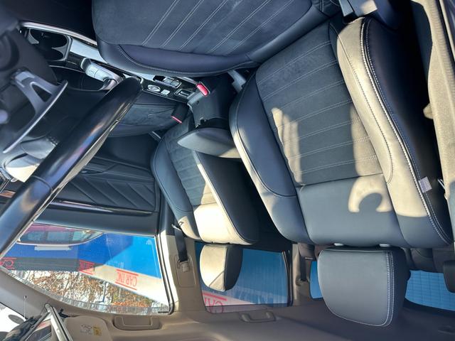 アウトランダーPHEV Gナビパッケージ 4WD サンルーフ アクティブクルーズコントロール 純正SDナビ Bluetoothオーディオ 全方位カメラ ステアリングスイッチ クリアランスソナー ブラインドスポット パワーバックドア(34枚目)