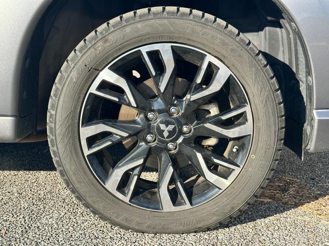 アウトランダーPHEV Gナビパッケージ 4WD サンルーフ アクティブクルーズコントロール 純正SDナビ Bluetoothオーディオ 全方位カメラ ステアリングスイッチ クリアランスソナー ブラインドスポット パワーバックドア(63枚目)