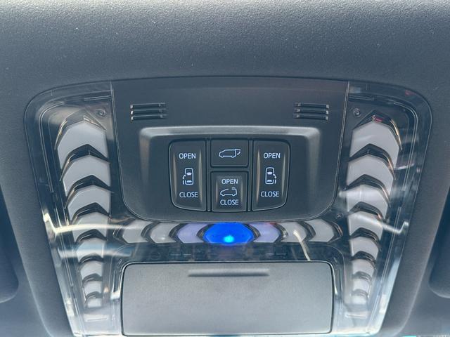 ヴェルファイア ２．５Ｚ　Ａエディション　ゴールデンアイズ　サンルーフ　後席モニター　純正１０型ナビ　社外エアサス　社外エアロ　バックカメラ　フルセグＴＶ　両側電動スライドドア　電動リアゲート　１００Ｖ電源　クルコン　シートカバー　ＬＥＤヘッドライト（4枚目）