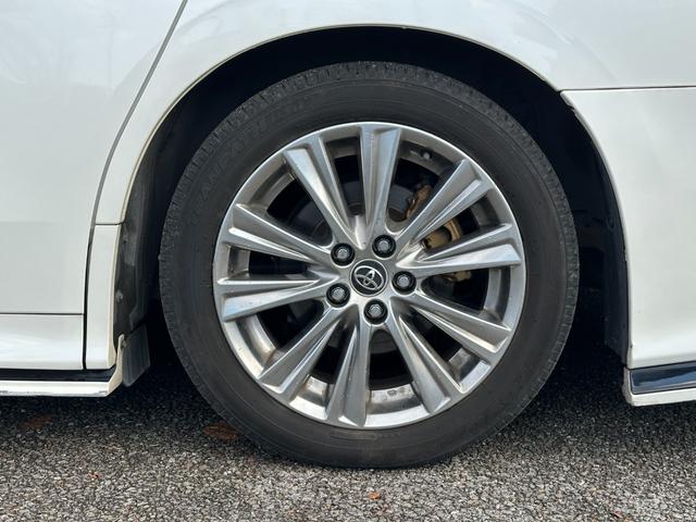 ヴェルファイア ２．５Ｚ　Ａエディション　ゴールデンアイズ　サンルーフ　後席モニター　純正１０型ナビ　社外エアサス　社外エアロ　バックカメラ　フルセグＴＶ　両側電動スライドドア　電動リアゲート　１００Ｖ電源　クルコン　シートカバー　ＬＥＤヘッドライト（40枚目）