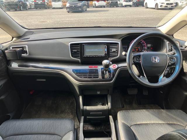 オデッセイ アブソルート　両側パワースライドドア　純正ナビ　Ｂｌｕｅｔｏｏｔｈオーディオ　フルセグＴＶ　バックカメラ　アダプティブクルーズコントロール　ステアリングスイッチ　衝突被害軽減ブレーキ　レーンアシスト　ＥＴＣ（2枚目）