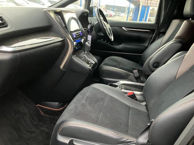 アルファード ２．５Ｓ　Ａパッケージ　タイプブラック　アルパイン後席モニター　アルパイン１１型ナビ　フルセグ　バックカメラ　両側電動スライドドア　電動リアゲート　ＨＤＭＩ接続　クルコン　ハーフレザー　ＥＴＣ　ＬＥＤヘッドライト　純正１８ＡＷ　ドラレコ（8枚目）