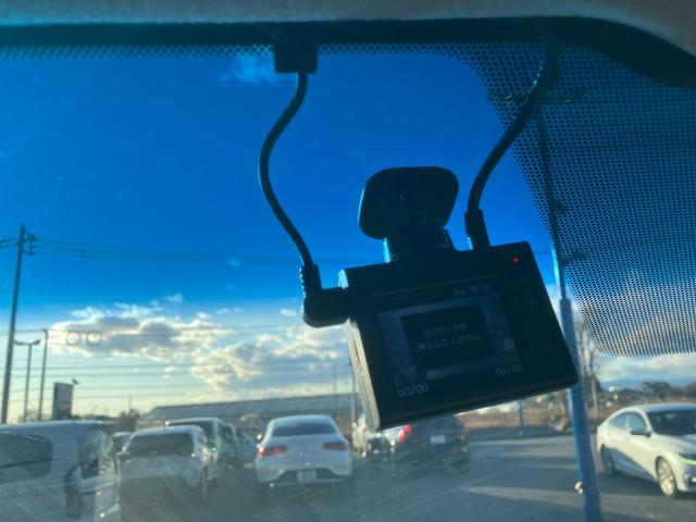 アルファード ２．５Ｓ　純正後席モニター　ディスプレイオーディオ　バックカメラ　レーダークルコン　両側電動スライドドア　レーンキープアシスト　前後ドラレコ　ビルトインＥＴＣ　Ｂｌｕｅｔｏｏｔｈオーディオ　純正１８ＡＷ（8枚目）