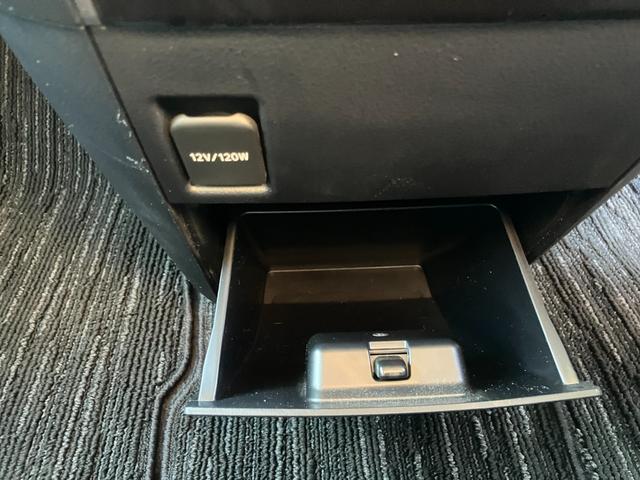 アルファード ２．５Ｓ　純正後席モニター　ディスプレイオーディオ　バックカメラ　レーダークルコン　両側電動スライドドア　レーンキープアシスト　前後ドラレコ　ビルトインＥＴＣ　Ｂｌｕｅｔｏｏｔｈオーディオ　純正１８ＡＷ（53枚目）