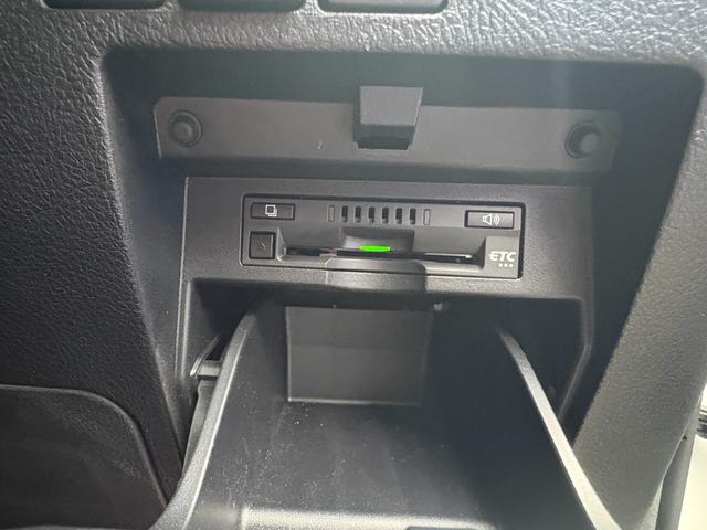 ヴェルファイア ２．５Ｚ　Ａエディション　ゴールデンアイズ　ワンオーナー　後席モニター　純正１０型ナビ　フルセグＴＶ　バックカメラ　レーダークルコン　両側電動スライドドア　電動リアゲート　ハーフレザー　ビルトインＥＴＣ　ＬＥＤヘッドライト　衝突被害軽減ブレーキ（11枚目）