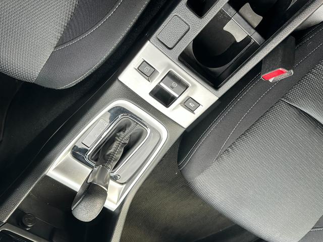 レヴォーグ 1.6GTアイサイト Sスタイル 4WD アダプティブクルーズコントロール 純正SDナビ Bluetoothオーディオ フルセグTV バックカメラ 社外ドラレコ パドルシフト パワーシート LEDヘッドライト ETC(30枚目)