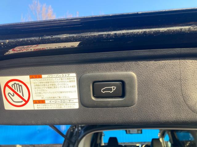 ヴェルファイア ３．５Ｚ　Ｇ　純正後席モニター　黒革シート　ディスプレイオーディオ　フルセグ　バックカメラ　ＣＤ／ＤＶＤデッキ　シートエアコン　両側電動スライドドア　電動リアゲート　パワーシート　レーダークルコン　ハンドルヒーター（27枚目）