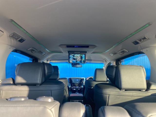 ヴェルファイア ３．５Ｚ　Ｇ　純正後席モニター　黒革シート　ディスプレイオーディオ　フルセグ　バックカメラ　ＣＤ／ＤＶＤデッキ　シートエアコン　両側電動スライドドア　電動リアゲート　パワーシート　レーダークルコン　ハンドルヒーター（28枚目）