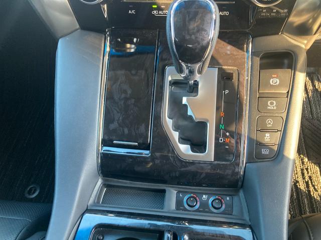 ヴェルファイア ３．５Ｚ　Ｇ　純正後席モニター　黒革シート　ディスプレイオーディオ　フルセグ　バックカメラ　ＣＤ／ＤＶＤデッキ　シートエアコン　両側電動スライドドア　電動リアゲート　パワーシート　レーダークルコン　ハンドルヒーター（41枚目）