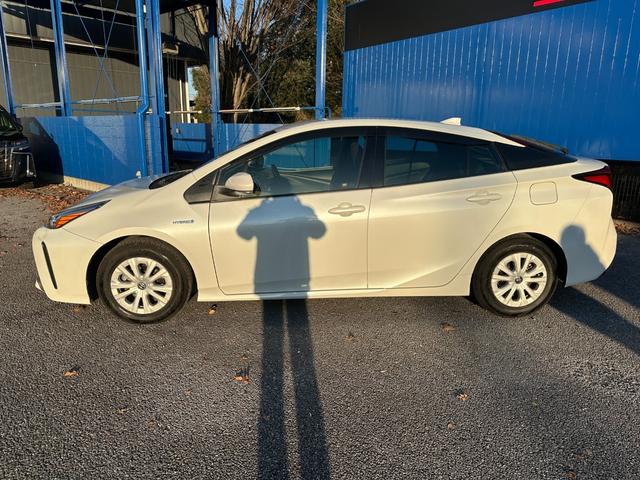 プリウス S 純正ナビ Bluetoothオーディオ バックカメラ ステアリングスイッチ レーンアシスト パーキングアシスト アダプティブクルーズコントロール LEDヘッドライト オートハイビーム ETC(9枚目)