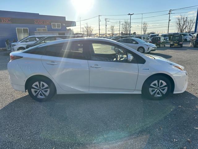 プリウス Aプレミアム 純正ナビ Bluetoothオーディオ ワンセグTV バックカメラ ステアリングスイッチ ヘッドアップディスプレイ アダプティブクルーズコントロール レーンアシスト パーキングアシスト ETC(5枚目)