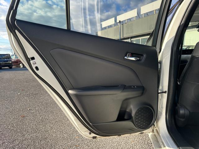 プリウス Aプレミアム 純正ナビ Bluetoothオーディオ ワンセグTV バックカメラ ステアリングスイッチ ヘッドアップディスプレイ アダプティブクルーズコントロール レーンアシスト パーキングアシスト ETC(13枚目)