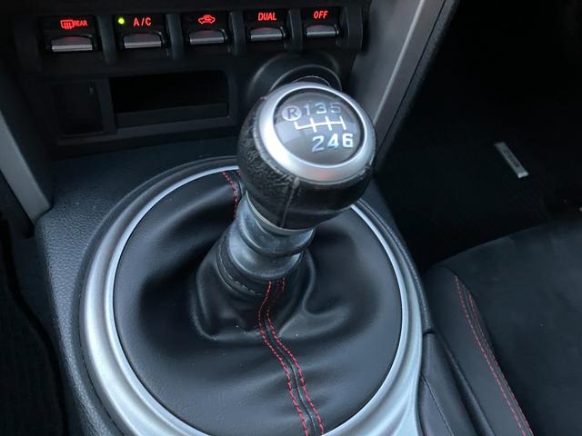 ＢＲＺ Ｓ　純正リアスポイラー　ＭＴ車　シートヒーター　純正メモリーナビ　オートＬＥＤ　　衝突被害軽減ブレーキ　Ｂｌｕｅｔｏｏｔｈ　ＥＴＣ　純正１７ＡＷ（27枚目）