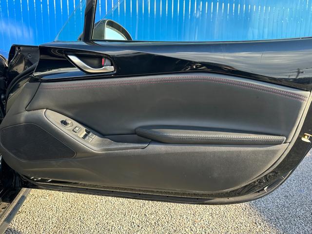 ロードスター Sスペシャルパッケージ ワンオーナー 6MT 純正ナビ Bluetoothオーディオ ステアリングスイッチ 衝突被害軽減ブレーキ クリアランスソナー LEDヘッドライト ETC 純正16インチアルミホイール マツダコネクト(12枚目)