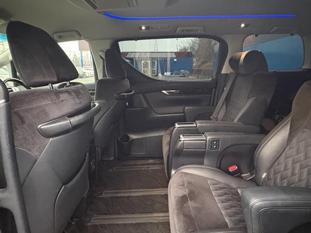 ヴェルファイア ２．５Ｚ　Ｇエディション　ＴＲＤエアロ　純正後席モニター　純正１０型ナビ　フルセグＴＶ　バックカメラ　両側電動スライドドア　電動リアゲート　ハーフレザーシート　パワーシート　Ｂｌｕｅｔｏｏｔｈ　ビルトインＥＴＣ　クルコン（16枚目）