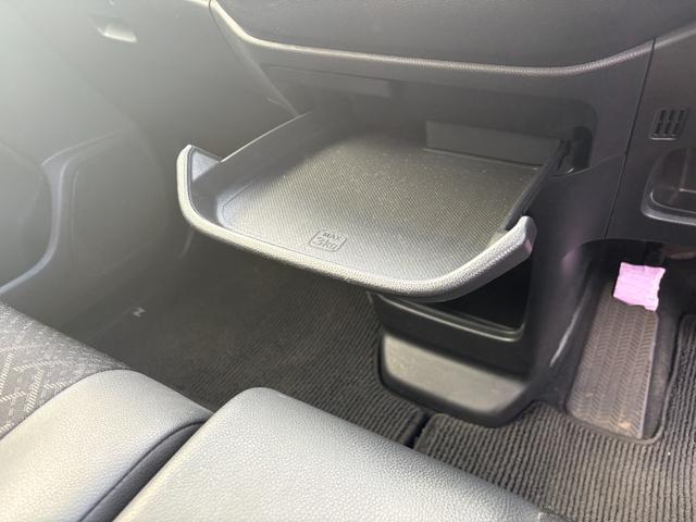 Ｎ－ＷＧＮカスタム Ｇ・Ｌパッケージ　ワンオーナー　あんしんパッケージ　純正ナビ　Ｂｌｕｅｔｏｏｔｈ　バックカメラ　クルーズコントロール　ステアリングスイッチ　革巻きステアリング　ＨＩＤヘッドライト　オートハイビーム　ハーフレザーシート（5枚目）