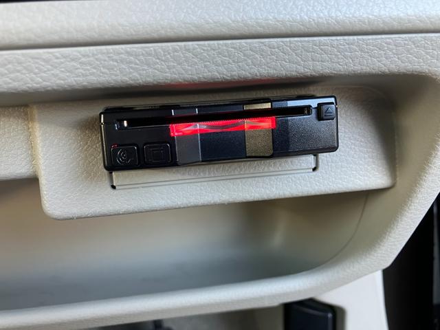 アルトラパン Ｌ　衝突軽減ブレーキ　社外ナビ　アラウンドビューモニター　シートヒーター　Ｂｌｕｅｔｏｏｔｈ　コーナーセンサー　地デジ　レーンアシスト　アイドリングストップ　ＥＴＣ　スマートキー　プッシュスタート（8枚目）