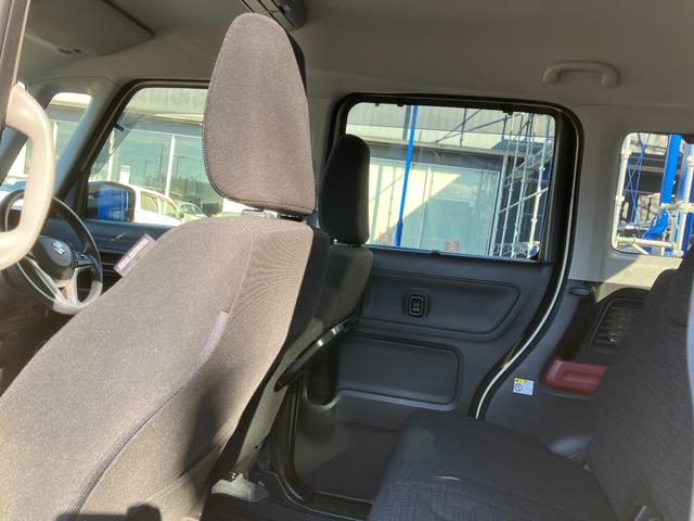 スペーシア ハイブリッドＸ　４ＷＤ　デュアルカメラブレーキサポート　両側パワスラ　社外８インチナビ　シートヒーター　Ｂｌｕｅｔｏｏｔｈ　フルセグ　全方位モニター　アダプティブクルーズコントロール　ヘッドアップディスプレイ（25枚目）