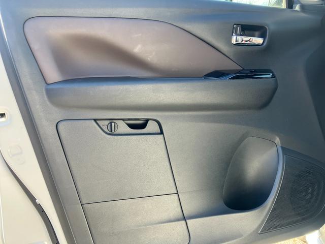 デイズ ハイウェイスター　Ｘ　プロパイロットエディション　エマージェンシーブレーキ　社外ナビ　全方位モニター　Ｂｌｕｅｔｏｏｔｈ　シートヒーター　ＬＥＤヘッドライト　コーナーセンサー　レーンアシスト　ＥＴＣ　ステアリングリモコン　スマートキー（19枚目）